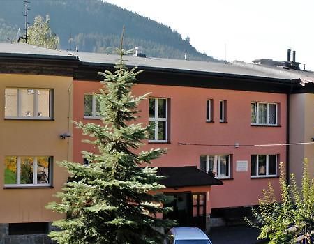 Hotel U Prehrady Moravka Экстерьер фото